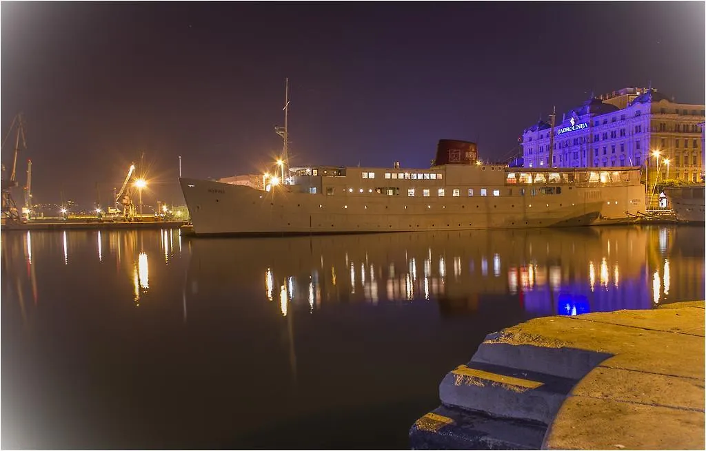 Botel Marina Rijeka 2*,  Croatia